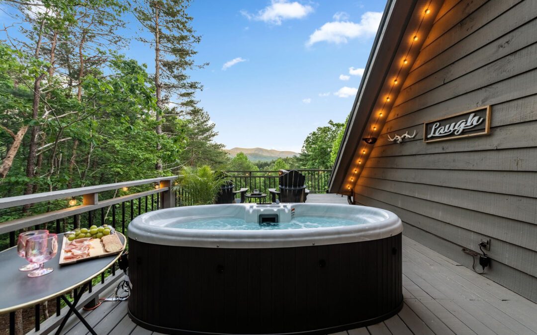 The Ultimate Romantic Getaway in Blue Ridge GA | Secret Box Cabin