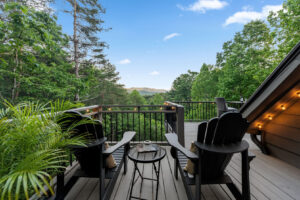 Romantic Getaway in Blue Ridge, GA at Secret Box Cabin