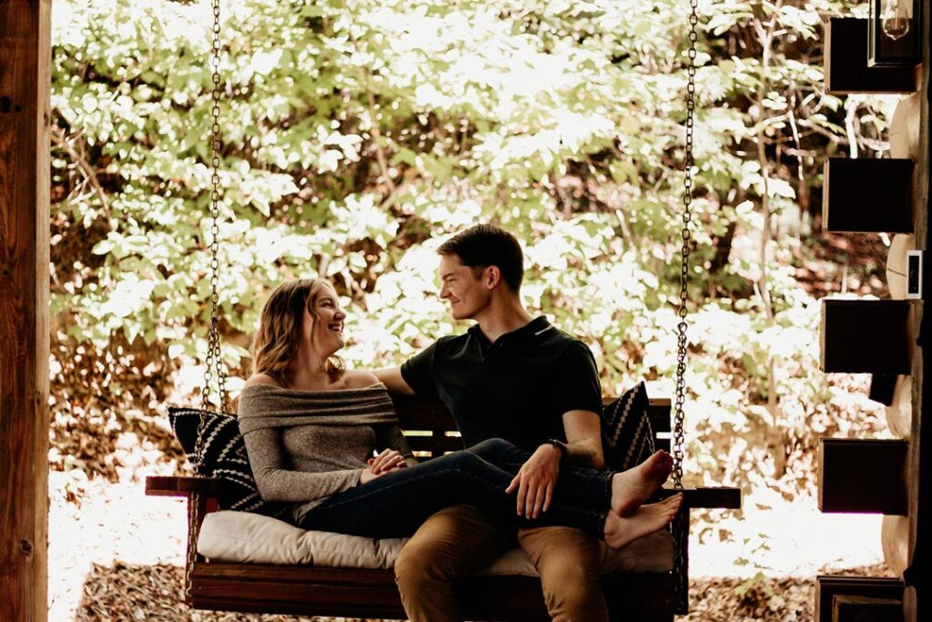 North Georgia Romantic Getaway Secret Box Cabin Clayton, GA